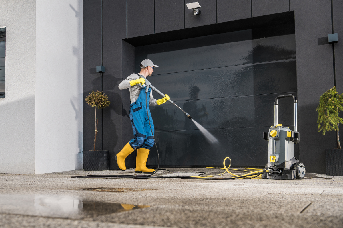 Professional power washing in Clarkston MI for homes and businesses